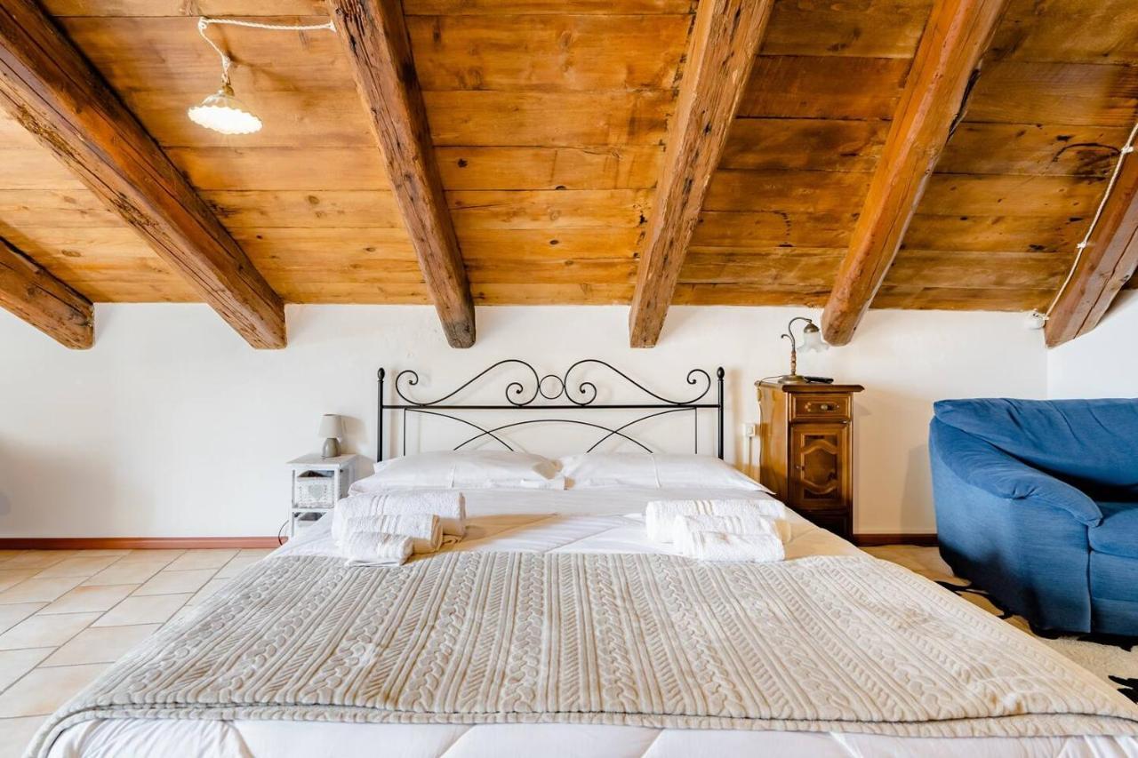 Mansarda Romantica "Il Nido Delle Rondini" Conversano Exterior foto