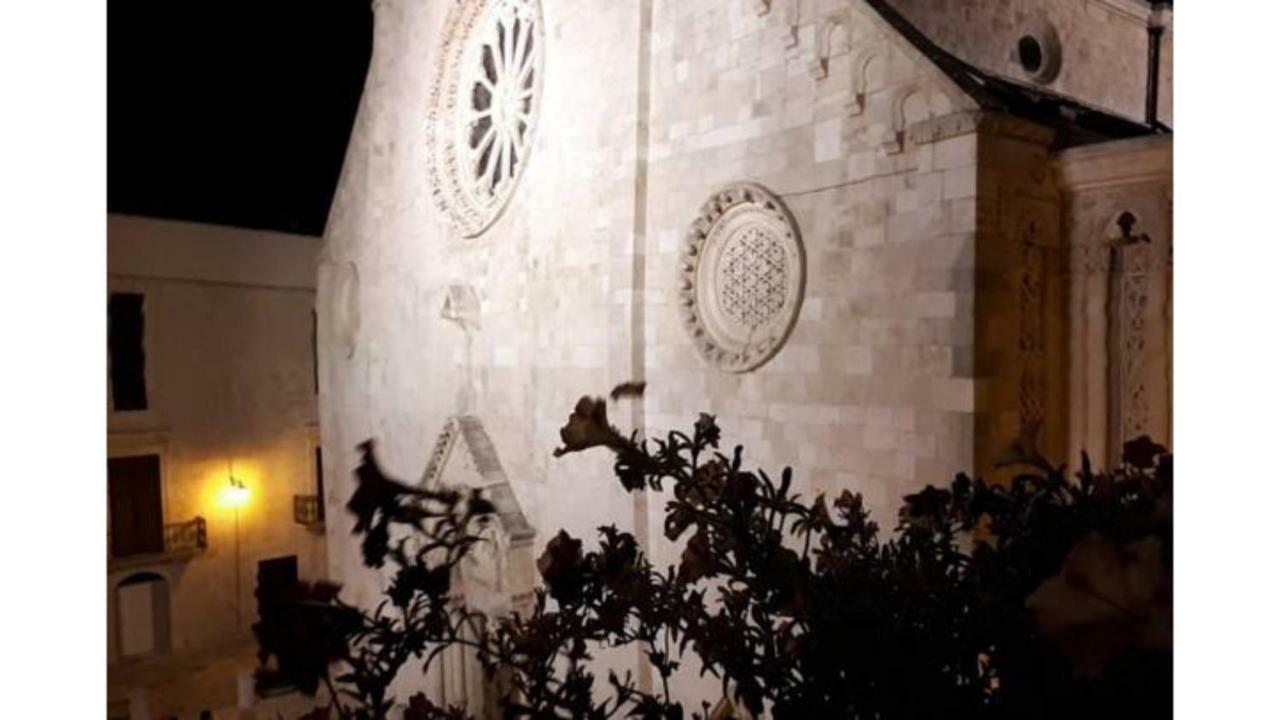Mansarda Romantica "Il Nido Delle Rondini" Conversano Exterior foto